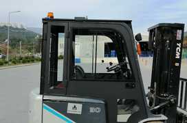 TCM Forklift Kabini 4